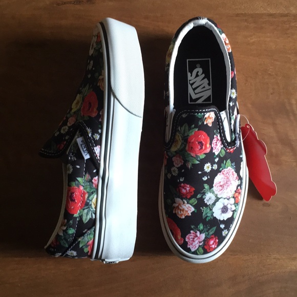 NWT Vans garden floral platform classic slip on